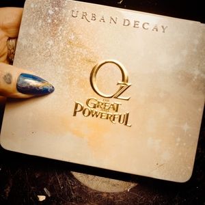Urban Decay Great and Powerful Oz Glinda Palette